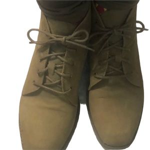 Sporto size 10 Green lace up boots faux suede